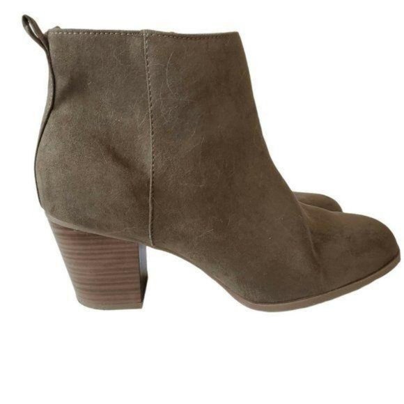 Old Navy Oregon Trail Olive Mid Ankle Boots 10 Block Heel Zipper Minimalist Chic - Picture 2 of 12